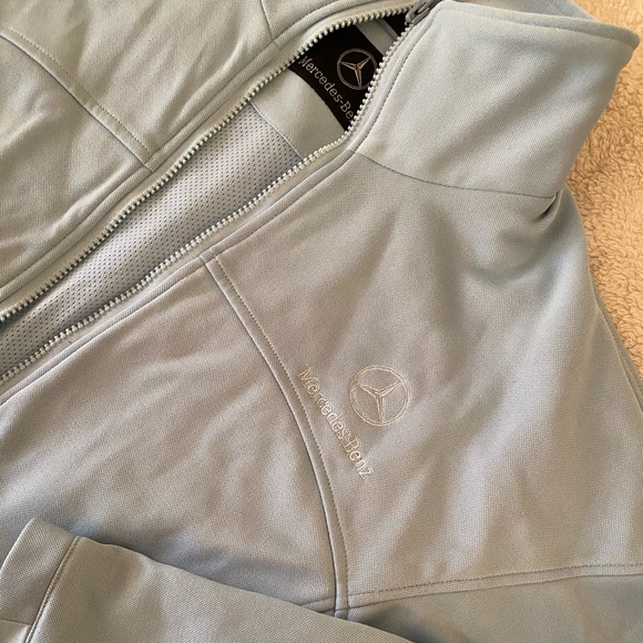Mercedes-Benz Jacket - Picture 2 of 3
